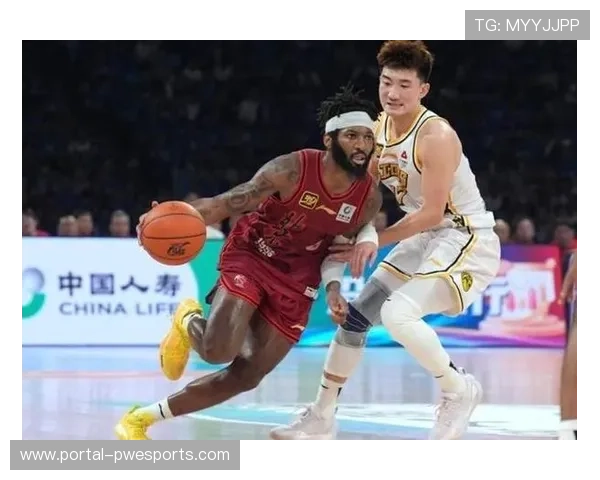 北京首钢阵容深度独一档，本土球员实力断档领先