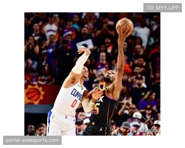 从领先到被逆转：分析奥格斯堡在比赛最后20分钟跑动覆盖下降暴露的防守问题